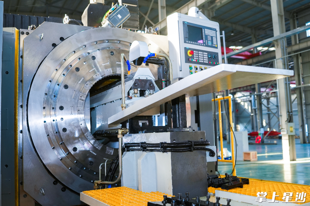 国家金属切削机床标准制定单位,获得湖南省制造单项冠军(数控拉床)