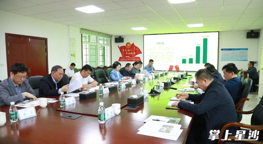 省、市人大常委会来县调研农业农村工作。均为宋彬彬 摄