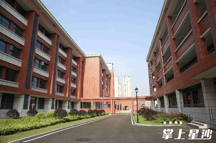 长沙县第一中学圣和学校校园。