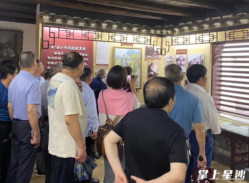 图为活动现场。社区供图 图为活动现场。社区供图