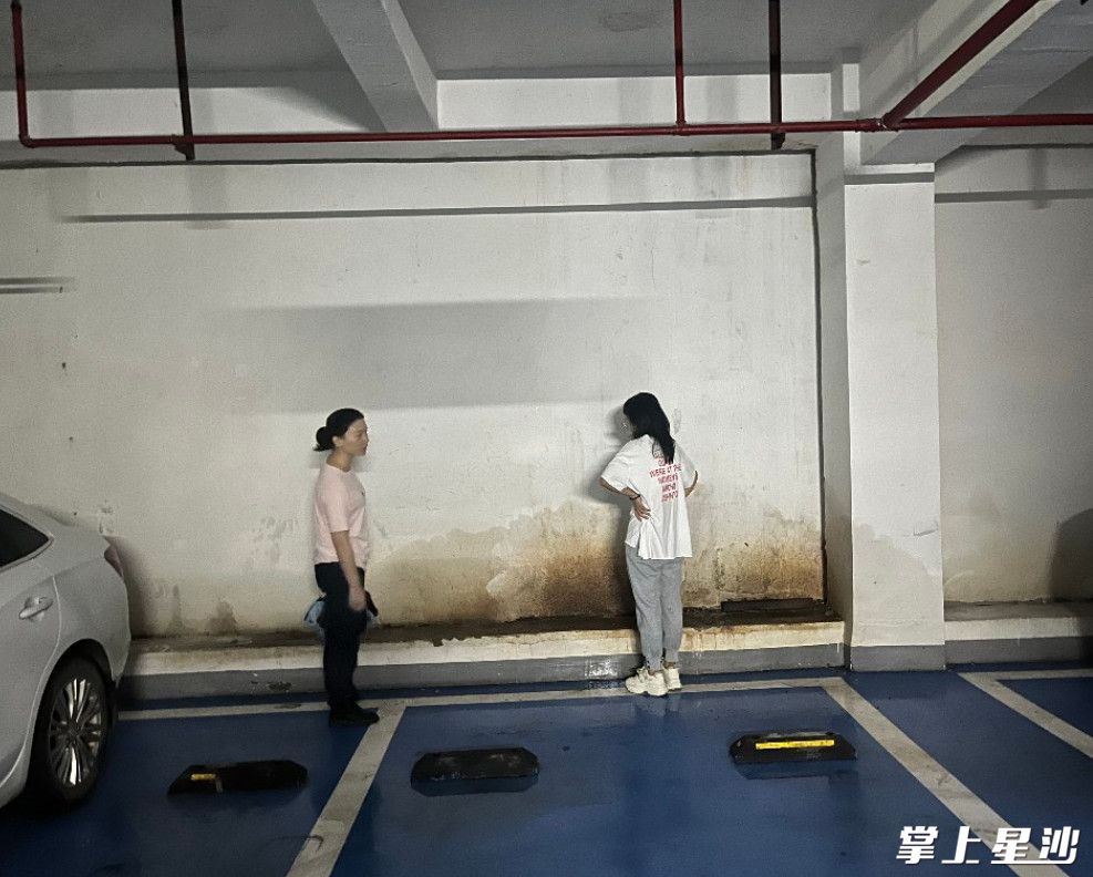 排查地下车库安全隐患。