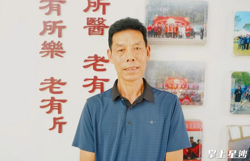 “十佳”社会贤达王正坤。