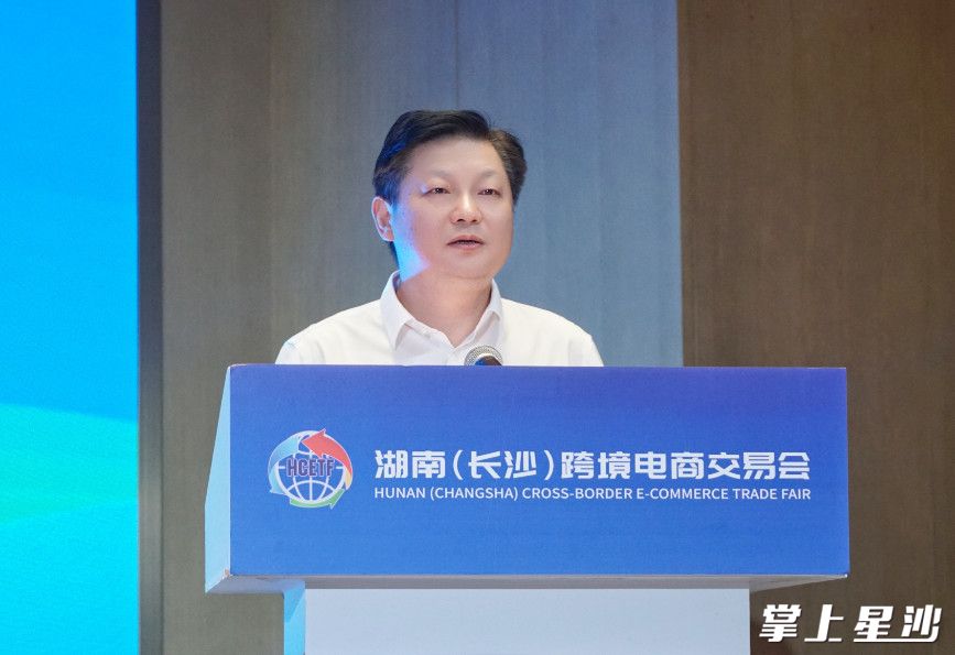 付旭明在活动现场讲话。
