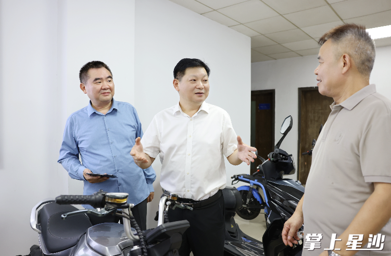 付旭明在湖南丰源业翔晶科新能源股份有限公司调研。 付旭明在湖南丰源业翔晶科新能源股份有限公司调研。