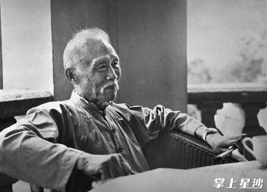 古稀之年的徐特立。资料图片