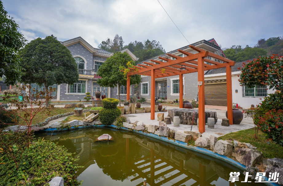 安沙镇和平村。章帝 摄