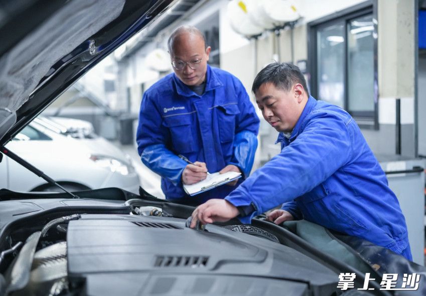 汽车后市场新需求火爆。在致良知汽车服务中心，工人装备齐全，正在进行作业。春节复工后，就接到来自江西、安徽、贵州等全国各地的客户订单，随着新媒体粉丝持续增长，带动新业务板块整车装备“开门红”。