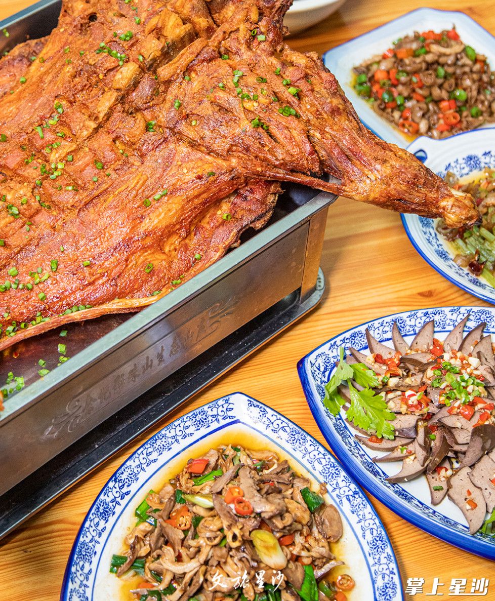 尝尝福临当地美食。