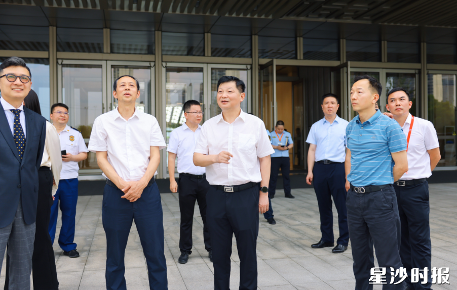 付旭明在长沙国际会议中心，检查会议中心安全生产及展会筹备工作。