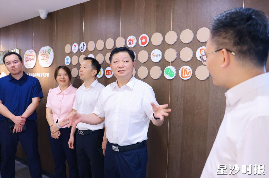 付旭明在宏瑞文博集团股份有限公司调研。均为曾诗怡 摄