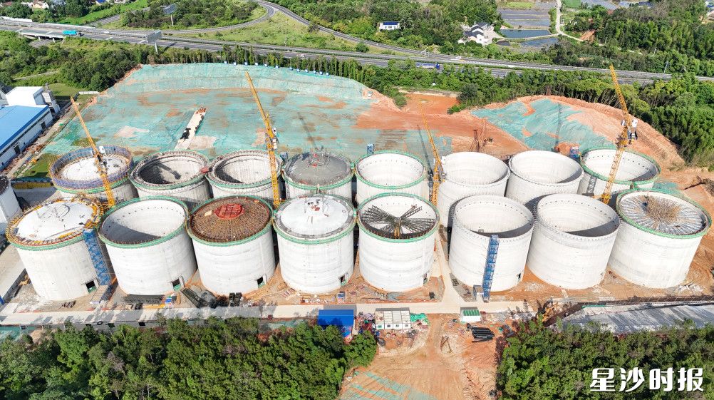 项目规划新建浅圆仓16个、平房仓4栋及相关辅助生产设施，建成后可新增省级储备粮规模20.72万吨（以小麦计）。项目方供图