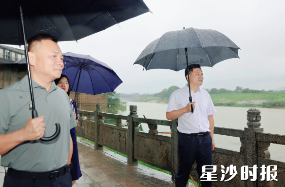 督导现场。叶尹浩 摄 督导现场。叶尹浩 摄