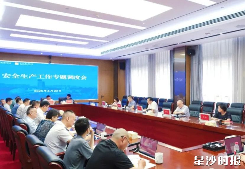 会议现场。均为李杰 摄