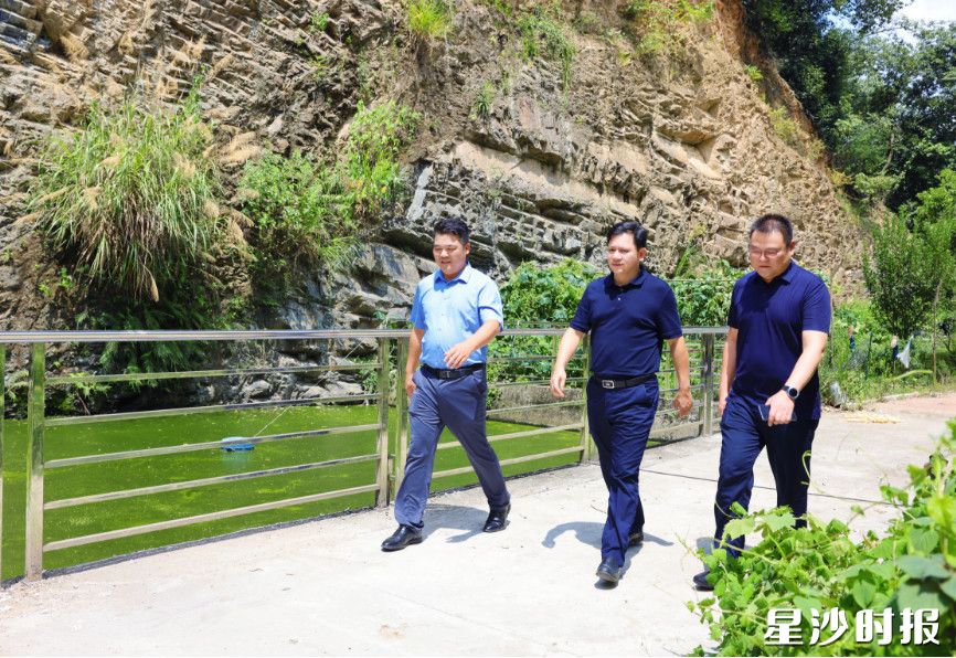 督导现场。叶尹浩 摄