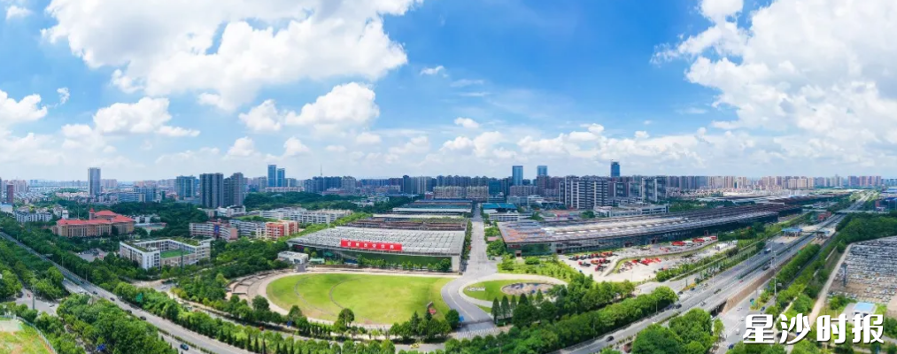 长沙经开区。均为舒展 摄