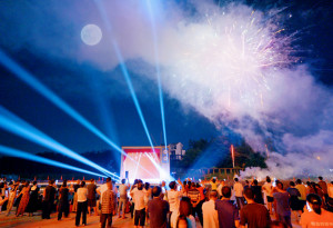 国庆假期，一个“初恋茶馆”如何带火一座“初恋小镇”