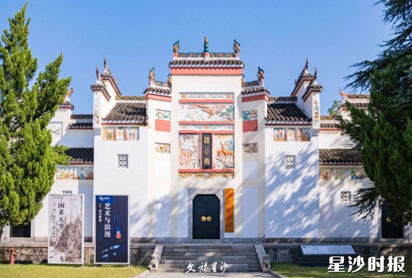 初恋美术馆是长沙县第一个乡村美术馆，自带复古气息，文艺感十足。