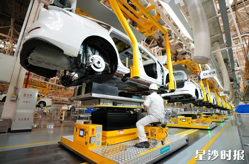 广汽埃安长沙工厂车间。舒展 摄 广汽埃安长沙工厂车间。舒展 摄