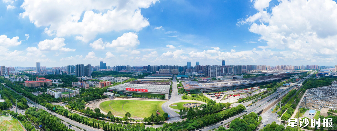 长沙经开区。舒展 摄