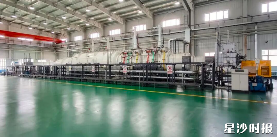 连续式高温石墨提纯炉。均为企业供图