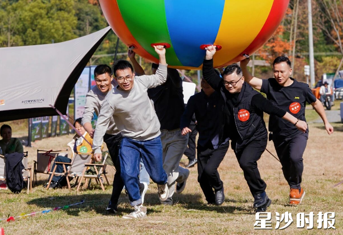 本次活动在环节设计上持续创新，打造丰富多元的互动体验。均为长沙经开区营商环境事务中心供图