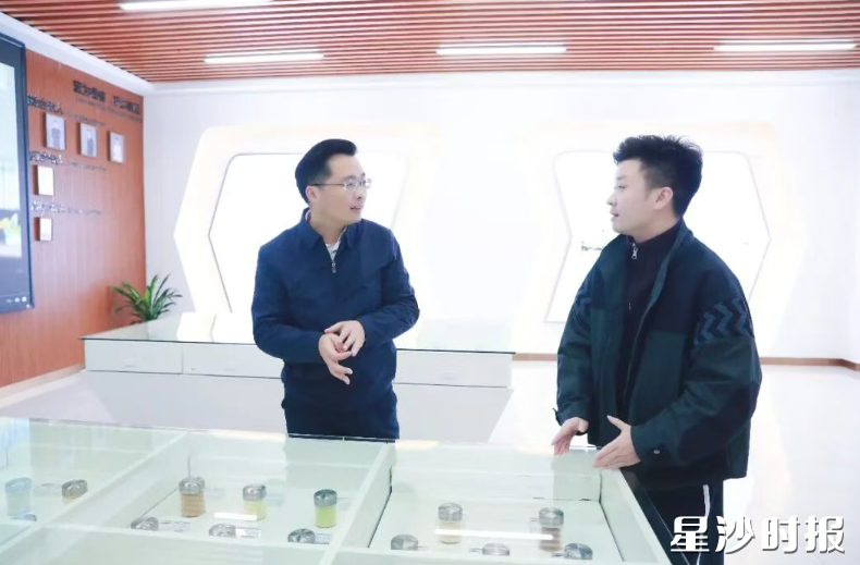 蒋红波在湖南德诺健康产业集团有限公司调研。 蒋红波在湖南德诺健康产业集团有限公司调研。