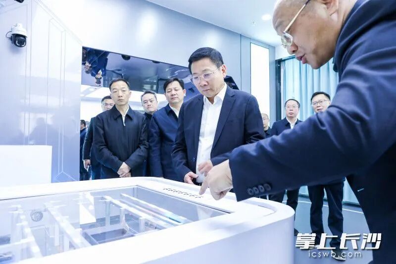 陈博彰调研鸿蒙生态(长沙)创新中心。 陈博彰调研鸿蒙生态(长沙)创新中心。