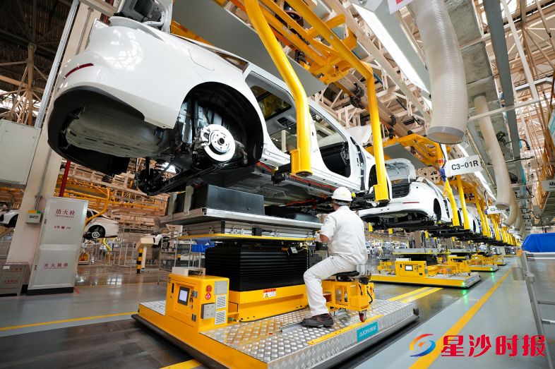 　　原广汽三菱工厂通过“升级改造”引入广汽埃安新能源项目，快速投产。舒展 摄