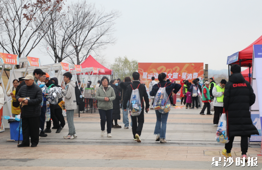 活动吸引众多游客参与。均为常敏 摄