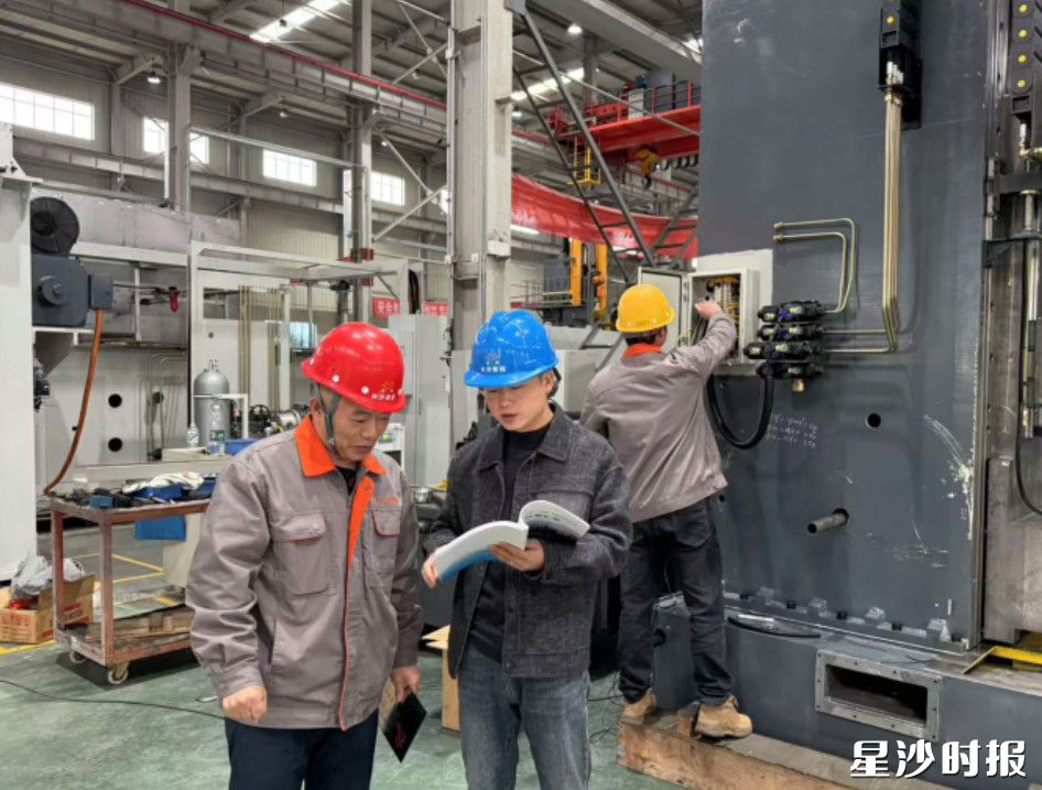 长沙县常态化推进“万名干部联万企”行动，为企业提供精准服务。资料图片