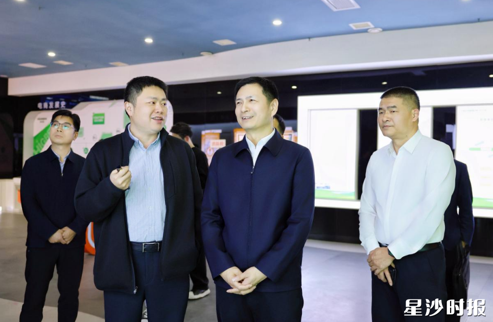 王雄文调研长沙海吉星国际农产品物流园。均为曾诗怡 摄 王雄文调研长沙海吉星国际农产品物流园。均为曾诗怡 摄