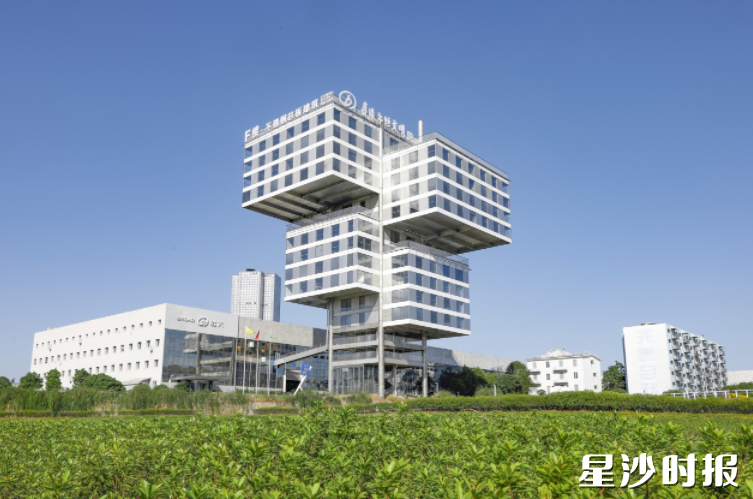 远大科技园工业游将深入远大产品展厅、生产工厂、研发中心等地，探索远大诸多产品背后的奥秘。