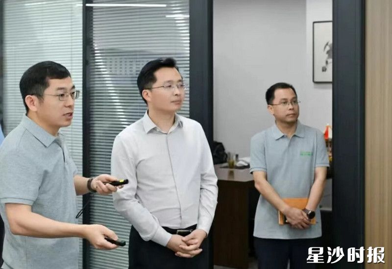 蒋红波在恒开电气股份有限公司调研走访。均为刘思源 摄