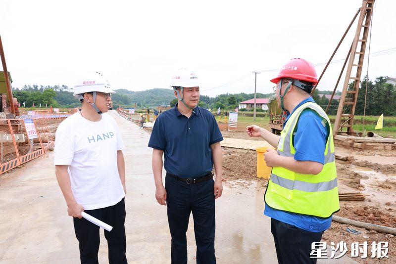 督导现场。董坤 摄 督导现场。董坤 摄