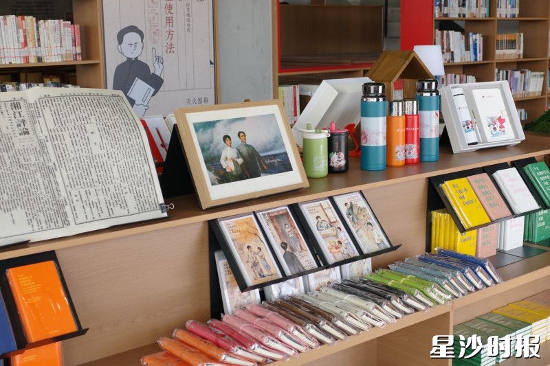 开慧镇初恋书店内景。章帝 摄 开慧镇初恋书店内景。章帝 摄